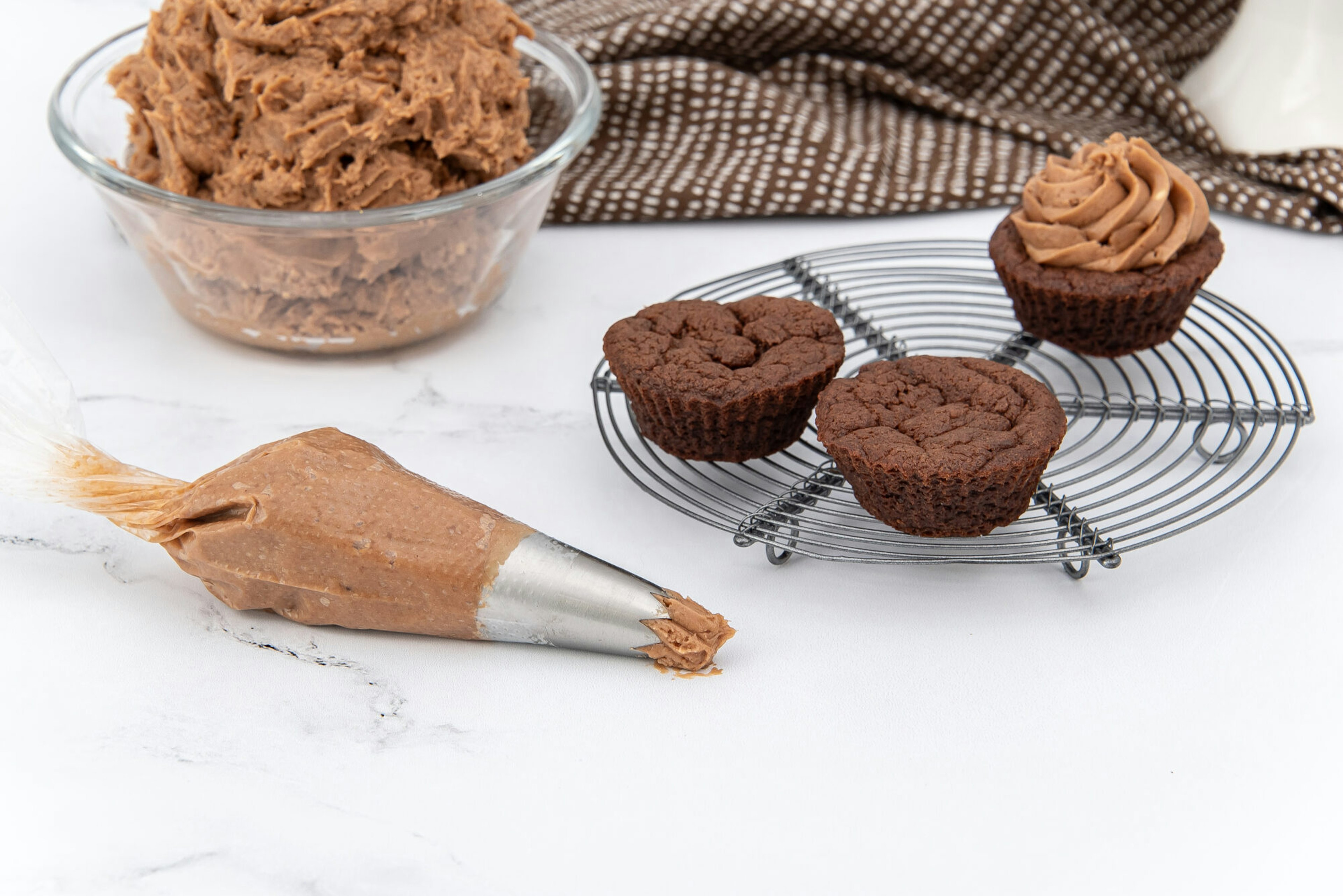 mocha buttercream frosting